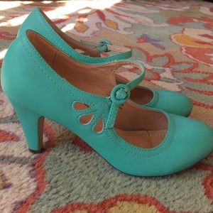 J. Adams vintage inspired Mary Jane heels.